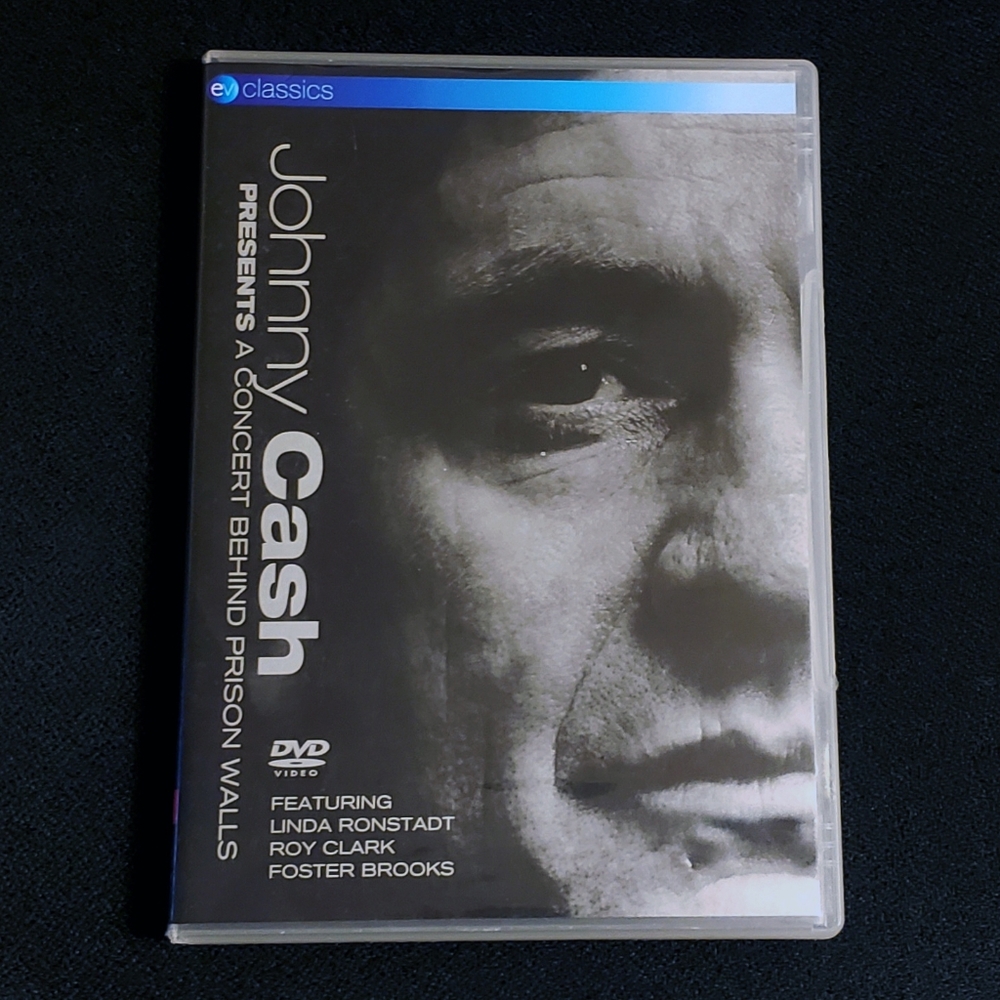 Vintage Johnny Cash : A Concert Behind Prison Walls DVD.